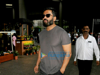 Suniel Shetty snapped at the airport
