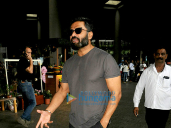 Suniel Shetty snapped at the airport
