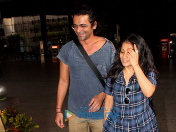 Sunil Grover snapped at the airport