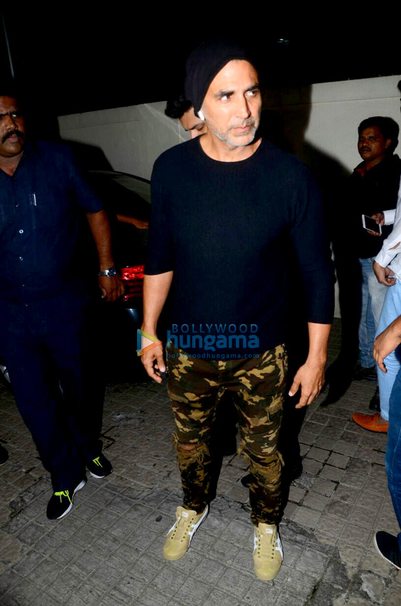 varun dhawan alia bhatt taapsee pannu remo dsouza and kiara advani grace the screening of judwaa 2 at pvr juhu 18