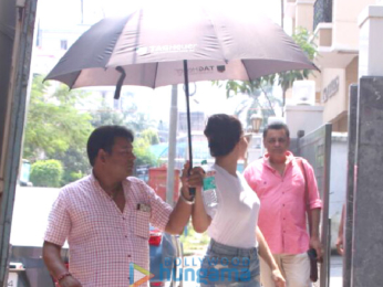 Jacqueline Fernandez snapped house hunting in Bandra