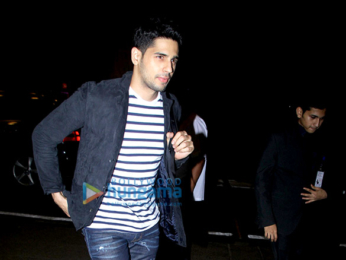 Sidharth Malhotra, Kriti Sanon and Huma Qureshi snapped at the airport