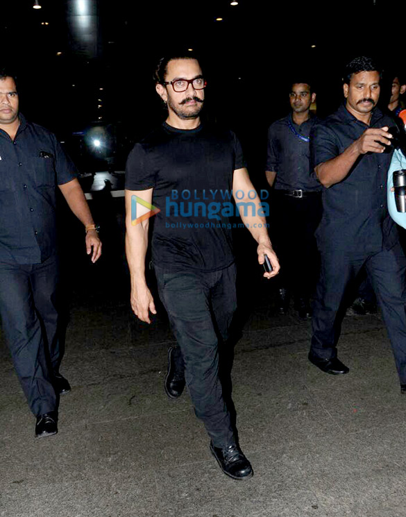 aamir khan virat kohli and others snapped at the airport 1