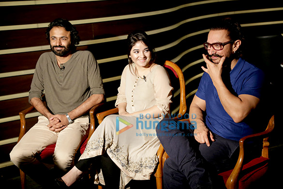 aamir khan and zaira wasim at a photoshoot in new delhi 2