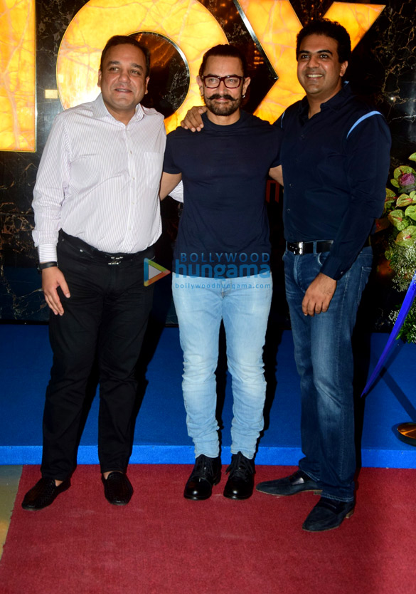 aamir khan launches inox insignia 2