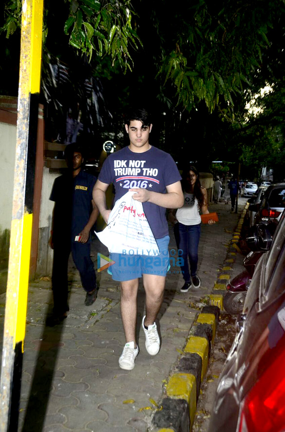 Aarav Kumar snapped in Bandra Aarav Kumar snapped in Bandra