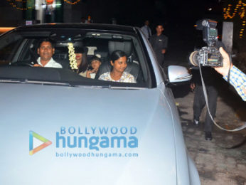 Aishwarya Rai Bachchan and Abhishek Bachchan spotted having dinner at a restaurant