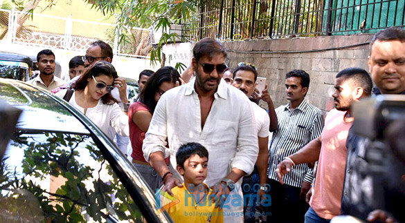 ajay devgan and kajol watch golmaal again with their kids 3