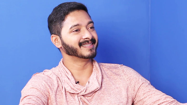 “Ajay Devgn Is One Of The Most SECURE Actors In The Industry”: Shreyas Talpade | Rapid Fire | SRK