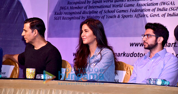 akshay kumar and katrina kaif snapped attending a martial arts event 2