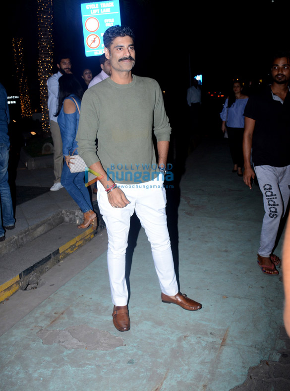 anil abhishek grace sikander khers birthday bash 3