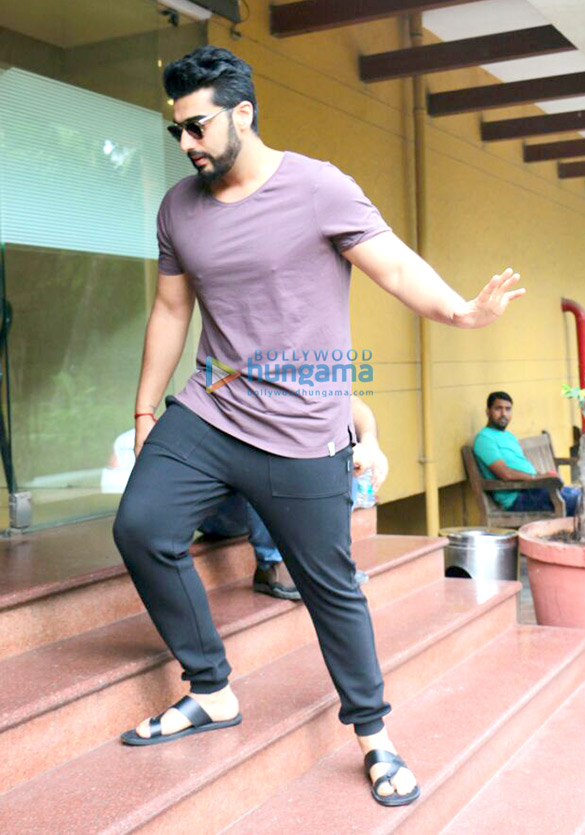 arjun kapoor snapped in a casual avatar 5