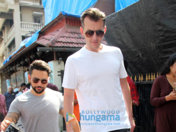 Brett Lee snapped at a Salad Corner in Bandra