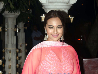 Celebs grace Anil Kapoor's Diwali bash