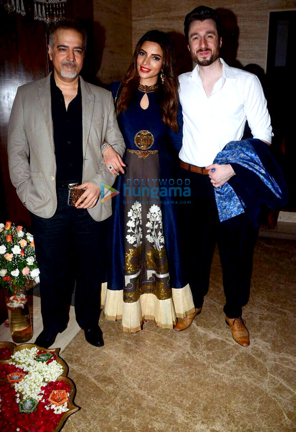 celebs grace bhushan kumars diwali party 3 2