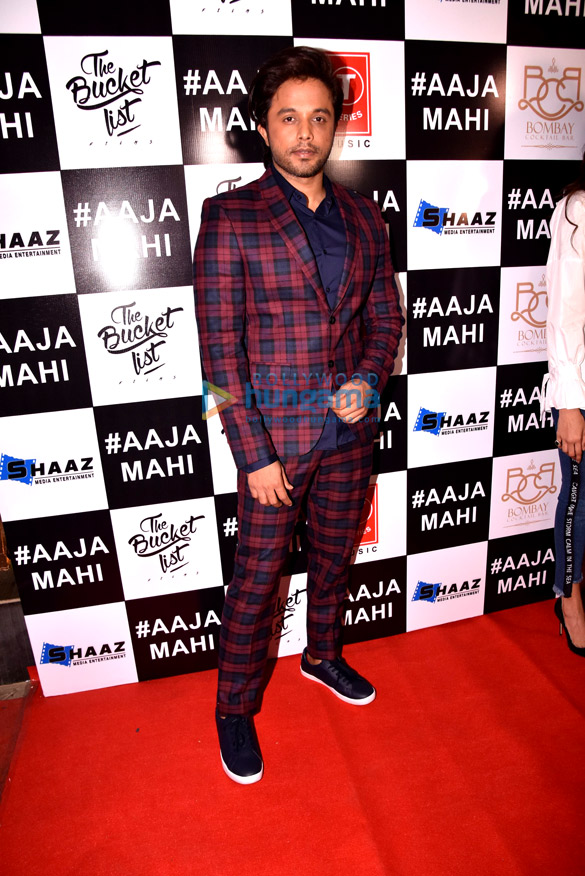 daisy shah hosts aaja mahi music launch party 4