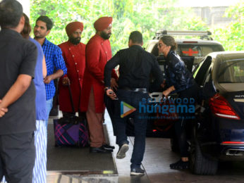 Deepika Padukone snapped at Taj Lands End in Bandra