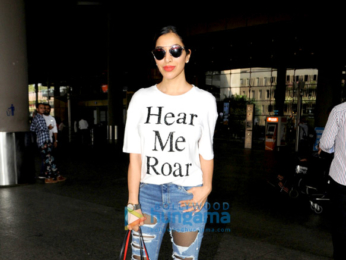 Esha Gupta and Sophie Choudry snapped at the airport