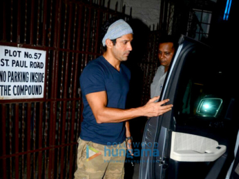 Farhan Akhtar snapped post dubbing in Bandra