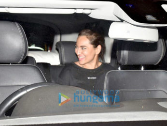 Sonakshi Sinha snapped last night at bandra