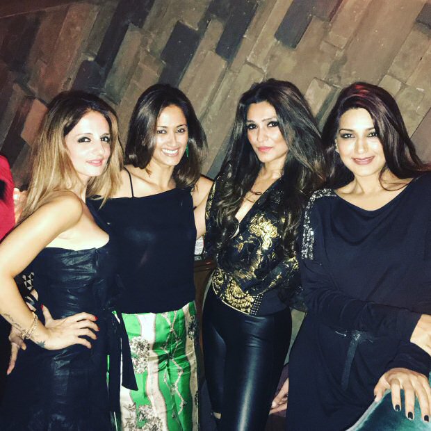 INSIDE PHOTOS Hrithik Roshan, Karan Johar, Zayed Khan celebrate Sussanne Khan's 39 birthday (5)