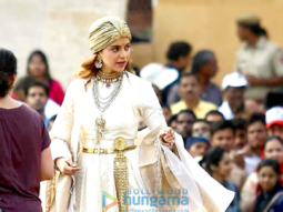 ON THE SETS: Kangana Ranaut shoots for Manikarnika in this royal attire and it is elegant yet powerful