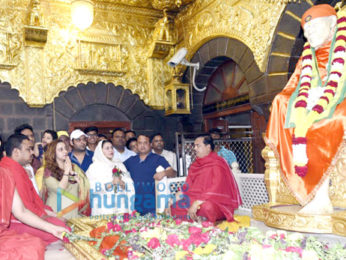 Kapil Sharma visits Shirdi Sai Baba Temple along with Ginni and 'Firangi' director Rajiev Dhingra