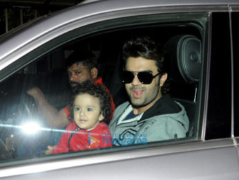 Manish Paul spotted with family at the airport