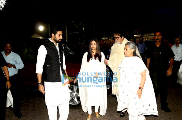 members of bollywood fraternity at ram mukerjis prayer meet 5 2