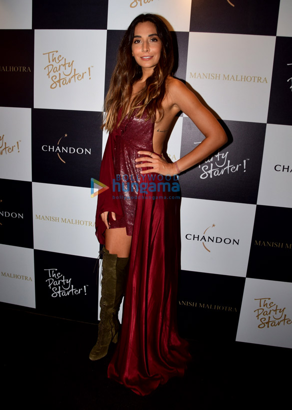 moet chandon and manish malhotras bash at the party starter 4