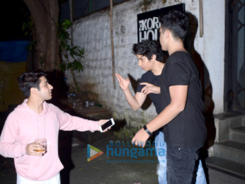 Aarav Bhatia snapped with friends in Bandra