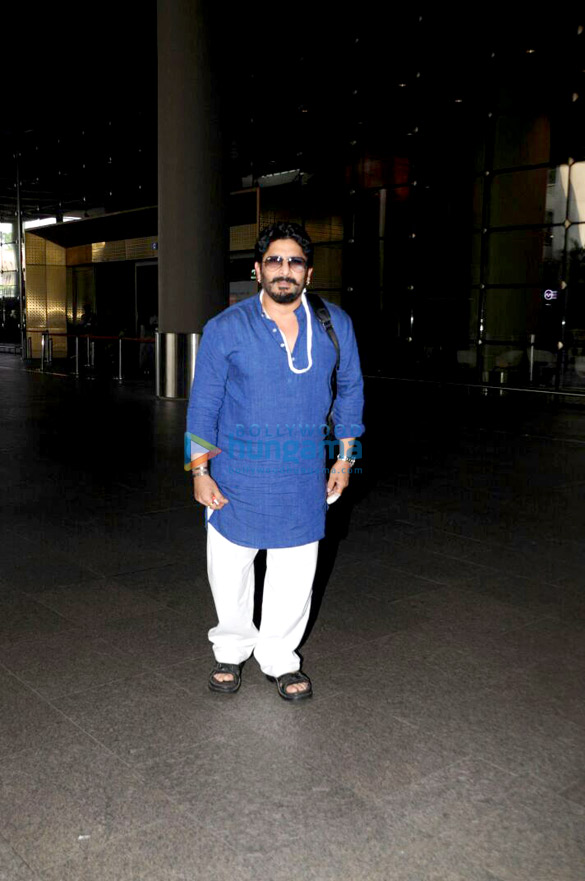 parineeti chopra arshad warsi ajay devgn airport arrive from delhi after golmaal again promotions 1