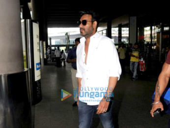 Parineeti Chopra, Arshad Warsi, Ajay Devgn airport arrive from Delhi after Golmaal Again promotions