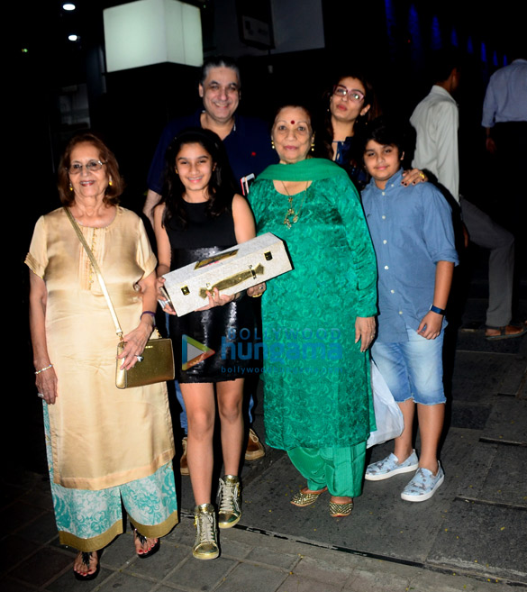 raveena tandon spotted with family at hakkasan 3