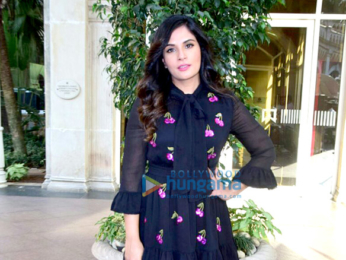 Richa Chadha, Zaira Wasim and Sumeet Vyas attend 'Mumbai Manthan 2017'