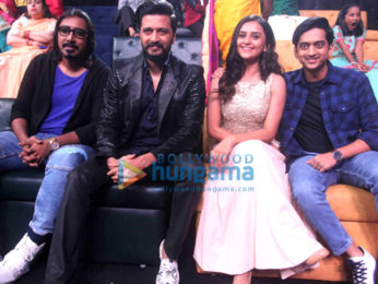 Riteish Deshmukh snapped on the sets of L'il Champs