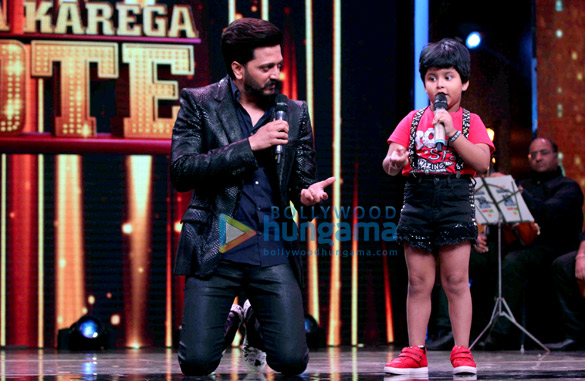 riteish deshmukh on the sets of lil champs 5