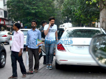 Riteish Deshmukh spotted at Cafe Coffee Day in Bandstand