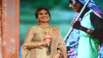 Bhumi Pednekar graces the Aaj Tak Safaigiri Awards 2017