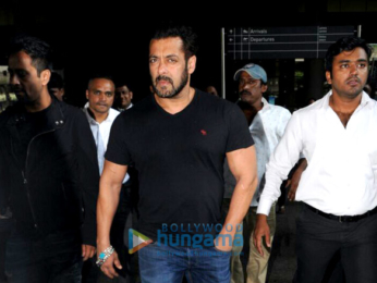 Salman Khan and Katrina Kaif arrive from in Mumbai from Greece