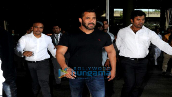 Salman Khan and Katrina Kaif arrive from in Mumbai from Greece