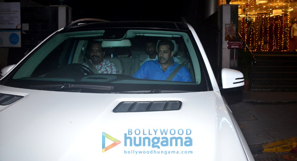 salman khan snapped outside his office 1