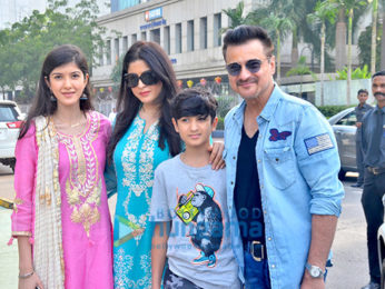 Sanjay Kapoor snapped with family for lunch