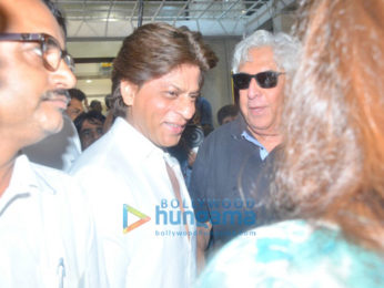 Shah Rukh Khan, Farah Khan, Divya Dutta and others at Kundan Shah's prayer meet