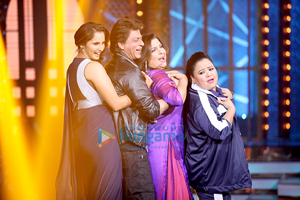 shah rukh khan sushant singh rajput and sania mirza perform at farah khans show lip sing battle 3