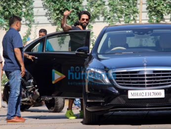 Shahid Kapoor snapped at gym