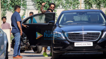 Shahid Kapoor snapped at gym