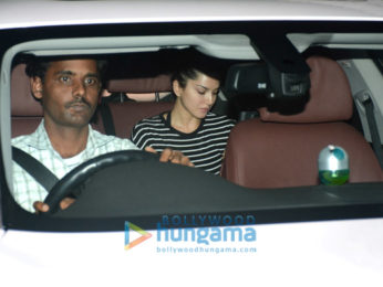 Sunny Leone spotted at Juhu