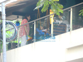 Taimur spotted in his balcony enjoying some quality time with his grandmother