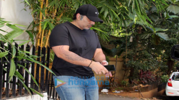 Uday Chopra spotted at Imran Khan’s residence